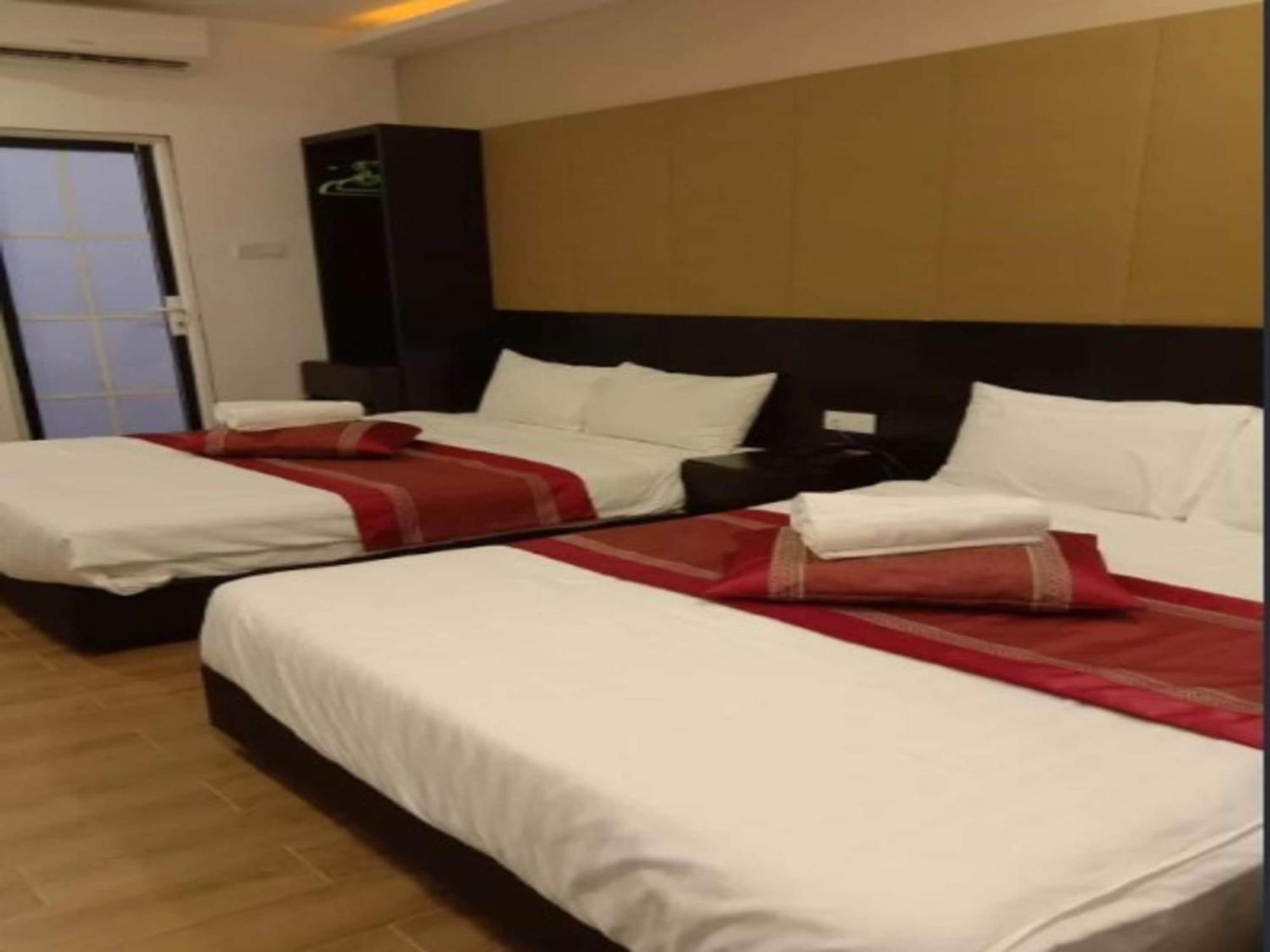 Oyo 91087 Hotel Dspark Port クラン エクステリア 写真